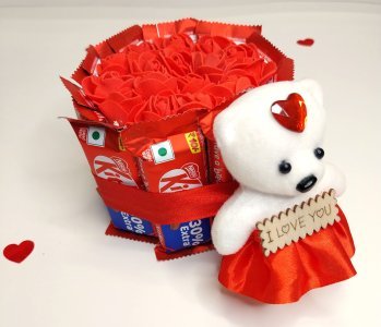 US IDEAL CRAFT Hexagonal Explosive Gift Box, Birthday Gift With 16 Chocolate INCLUDES TEDDY & ROSES